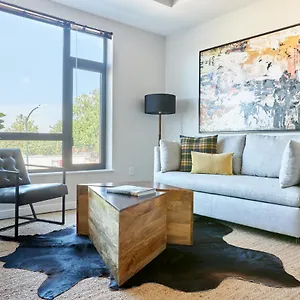 https://sonder-university-park.seedenverhotels.com